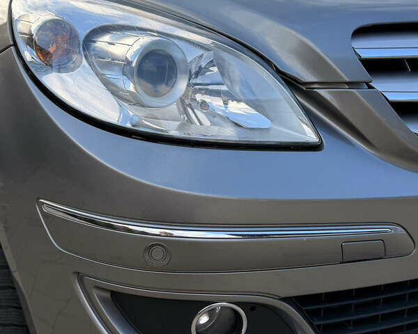 Серый Мерседес Б-класс, объемом двигателя 1.99 л и пробегом 288 тыс. км за 7000 $, фото 9 на Automoto.ua