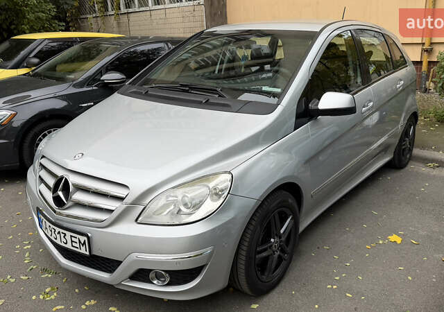 Серый Мерседес Б-класс, объемом двигателя 1.99 л и пробегом 270 тыс. км за 6500 $, фото 2 на Automoto.ua