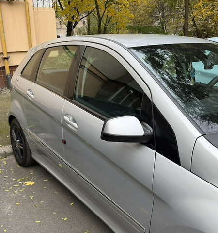 Серый Мерседес Б-класс, объемом двигателя 1.99 л и пробегом 270 тыс. км за 6500 $, фото 16 на Automoto.ua