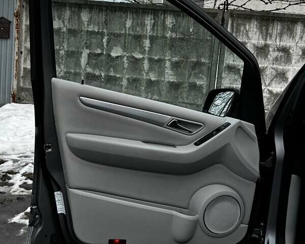 Сірий Мерседес Б-клас, об'ємом двигуна 1.99 л та пробігом 197 тис. км за 7900 $, фото 22 на Automoto.ua