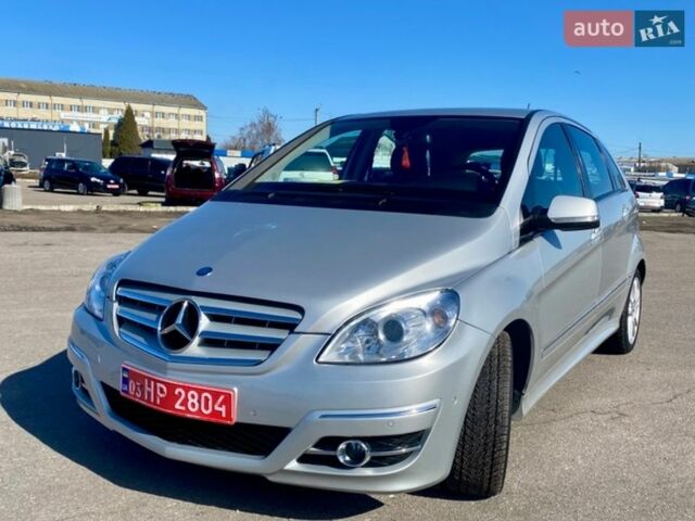 Серый Мерседес Б-класс, объемом двигателя 1.7 л и пробегом 246 тыс. км за 7400 $, фото 10 на Automoto.ua