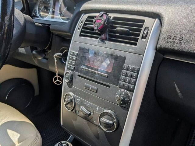 Сірий Мерседес Б-клас, об'ємом двигуна 1.99 л та пробігом 206 тис. км за 7000 $, фото 7 на Automoto.ua