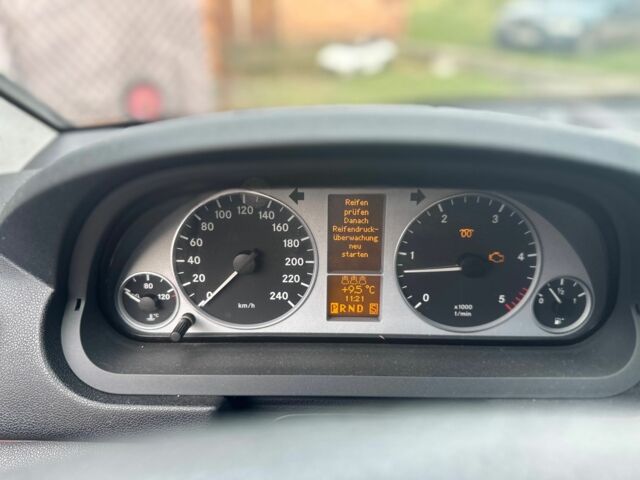 Сірий Мерседес Б-клас, об'ємом двигуна 2 л та пробігом 300 тис. км за 5500 $, фото 6 на Automoto.ua