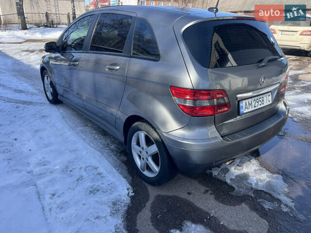 Сірий Мерседес Б-клас, об'ємом двигуна 1.99 л та пробігом 264 тис. км за 6850 $, фото 2 на Automoto.ua