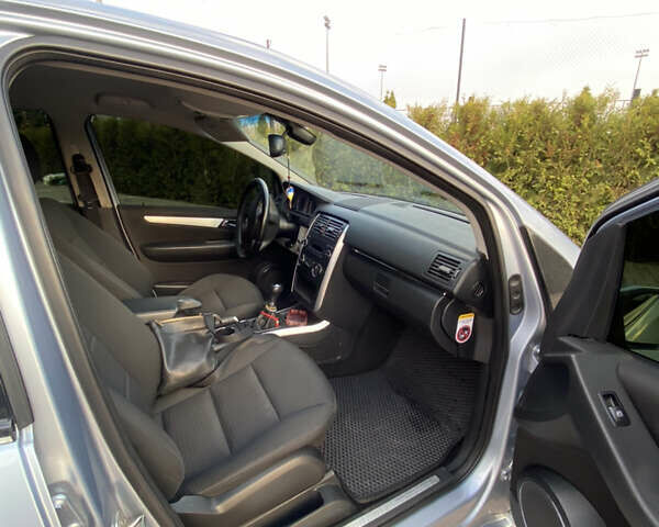 Серый Мерседес Б-класс, объемом двигателя 2 л и пробегом 202 тыс. км за 7100 $, фото 5 на Automoto.ua