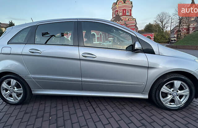 Серый Мерседес Б-класс, объемом двигателя 1.7 л и пробегом 237 тыс. км за 6999 $, фото 10 на Automoto.ua