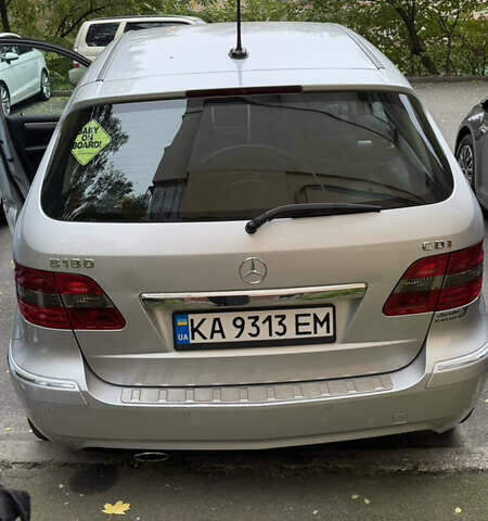 Серый Мерседес Б-класс, объемом двигателя 1.99 л и пробегом 270 тыс. км за 6500 $, фото 1 на Automoto.ua