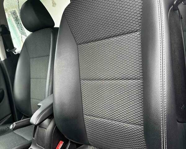 Серый Мерседес Б-класс, объемом двигателя 2.03 л и пробегом 175 тыс. км за 7200 $, фото 22 на Automoto.ua