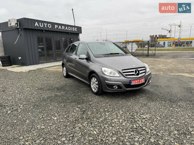 Серый Мерседес Б-класс, объемом двигателя 1.7 л и пробегом 219 тыс. км за 7900 $, фото 7 на Automoto.ua