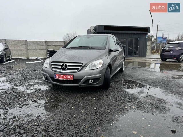 Серый Мерседес Б-класс, объемом двигателя 1.7 л и пробегом 219 тыс. км за 8250 $, фото 9 на Automoto.ua