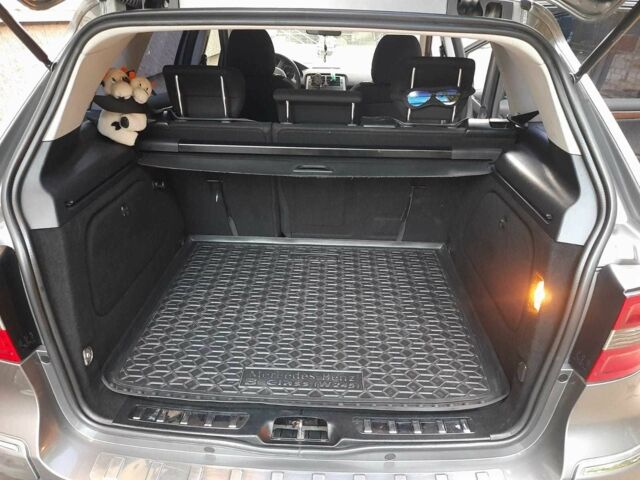 Сірий Мерседес Б-клас, об'ємом двигуна 2 л та пробігом 256 тис. км за 6100 $, фото 3 на Automoto.ua