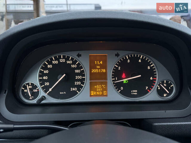 Сірий Мерседес Б-клас, об'ємом двигуна 1.7 л та пробігом 205 тис. км за 9100 $, фото 31 на Automoto.ua