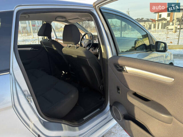 Серый Мерседес Б-класс, объемом двигателя 2.03 л и пробегом 269 тыс. км за 6500 $, фото 7 на Automoto.ua