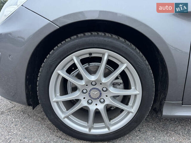 Сірий Мерседес Б-клас, об'ємом двигуна 1.7 л та пробігом 205 тис. км за 9100 $, фото 69 на Automoto.ua