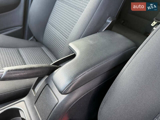 Серый Мерседес Б-класс, объемом двигателя 2.03 л и пробегом 245 тыс. км за 4999 $, фото 34 на Automoto.ua