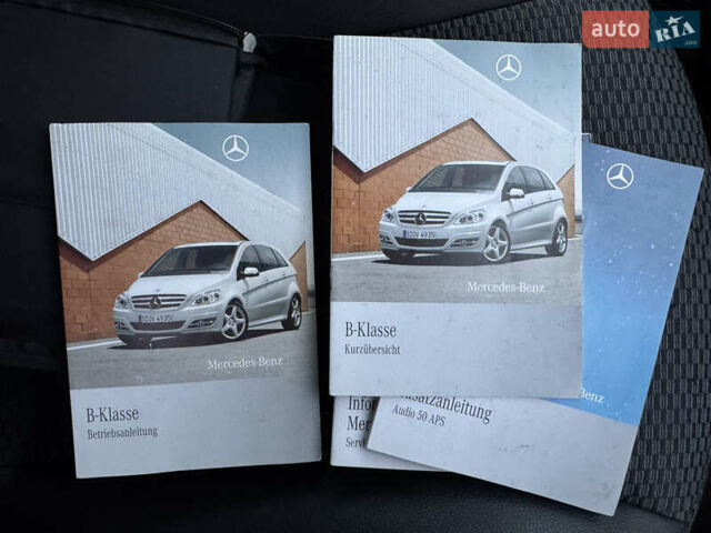 Сірий Мерседес Б-клас, об'ємом двигуна 1.7 л та пробігом 205 тис. км за 9100 $, фото 71 на Automoto.ua