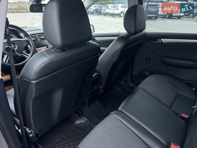 Сірий Мерседес Б-клас, об'ємом двигуна 1.7 л та пробігом 205 тис. км за 9100 $, фото 45 на Automoto.ua