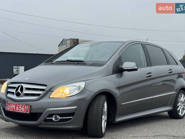 Сірий Мерседес Б-клас, об'ємом двигуна 1.7 л та пробігом 205 тис. км за 9100 $, фото 3 на Automoto.ua