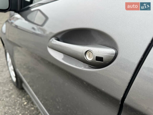 Серый Мерседес Б-класс, объемом двигателя 1.7 л и пробегом 219 тыс. км за 7900 $, фото 9 на Automoto.ua