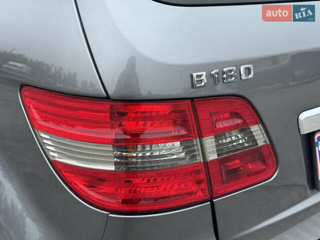 Сірий Мерседес Б-клас, об'ємом двигуна 1.7 л та пробігом 205 тис. км за 9100 $, фото 21 на Automoto.ua