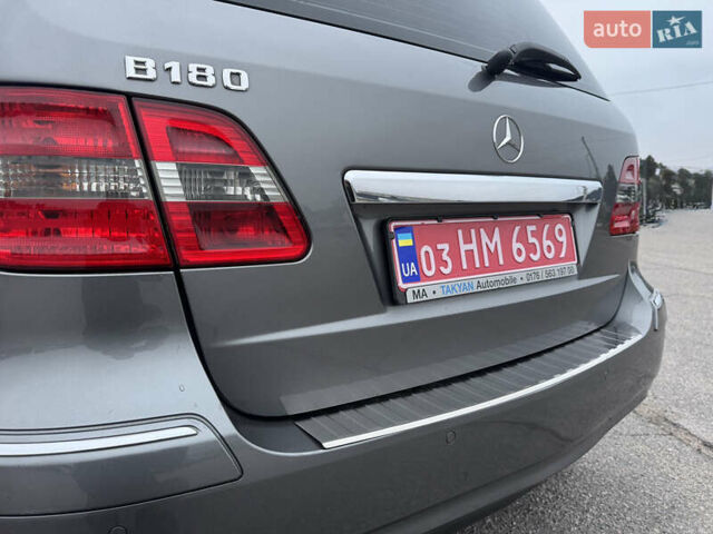 Сірий Мерседес Б-клас, об'ємом двигуна 1.7 л та пробігом 205 тис. км за 9100 $, фото 22 на Automoto.ua