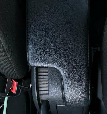 Серый Мерседес Б-класс, объемом двигателя 1.5 л и пробегом 133 тыс. км за 7000 $, фото 38 на Automoto.ua