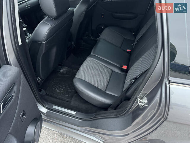 Сірий Мерседес Б-клас, об'ємом двигуна 1.7 л та пробігом 205 тис. км за 9100 $, фото 46 на Automoto.ua