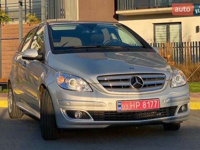 Серый Мерседес Б-класс, объемом двигателя 1.5 л и пробегом 133 тыс. км за 7000 $, фото 1 на Automoto.ua