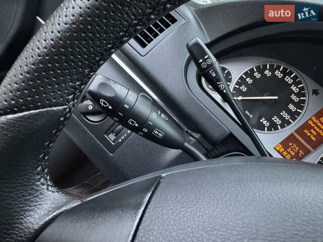 Сірий Мерседес Б-клас, об'ємом двигуна 1.7 л та пробігом 205 тис. км за 9100 $, фото 28 на Automoto.ua