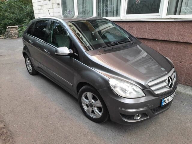 Сірий Мерседес Б-клас, об'ємом двигуна 2 л та пробігом 256 тис. км за 6100 $, фото 9 на Automoto.ua