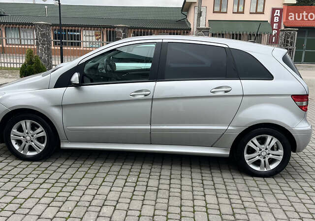 Сірий Мерседес Б-клас, об'ємом двигуна 1.7 л та пробігом 53 тис. км за 9500 $, фото 4 на Automoto.ua