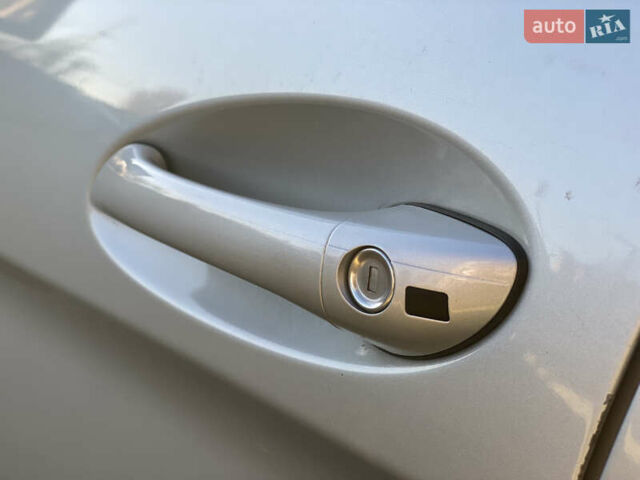 Серый Мерседес Б-класс, объемом двигателя 1.5 л и пробегом 133 тыс. км за 7000 $, фото 14 на Automoto.ua