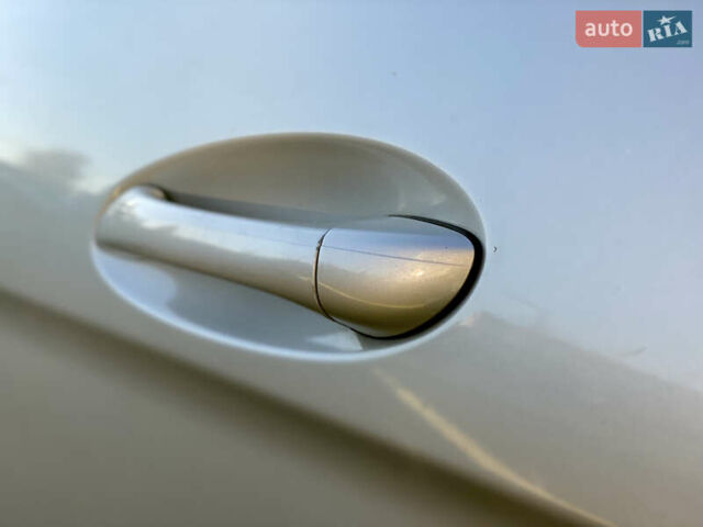 Серый Мерседес Б-класс, объемом двигателя 1.5 л и пробегом 133 тыс. км за 7000 $, фото 15 на Automoto.ua