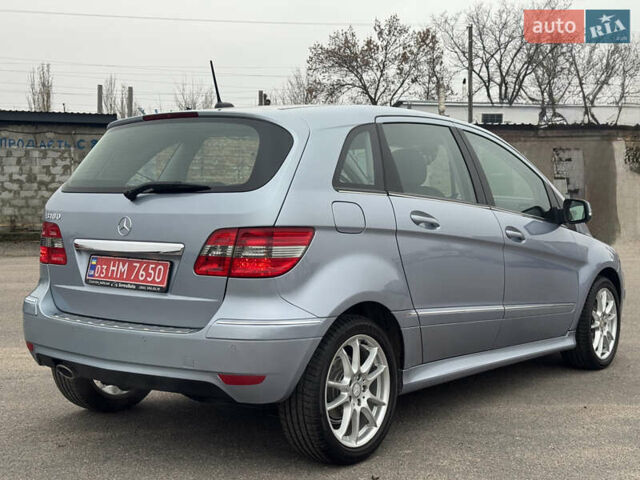 Серый Мерседес Б-класс, объемом двигателя 1.7 л и пробегом 119 тыс. км за 8900 $, фото 14 на Automoto.ua