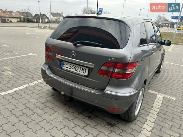 Сірий Мерседес Б-клас, об'ємом двигуна 1.99 л та пробігом 220 тис. км за 8700 $, фото 19 на Automoto.ua