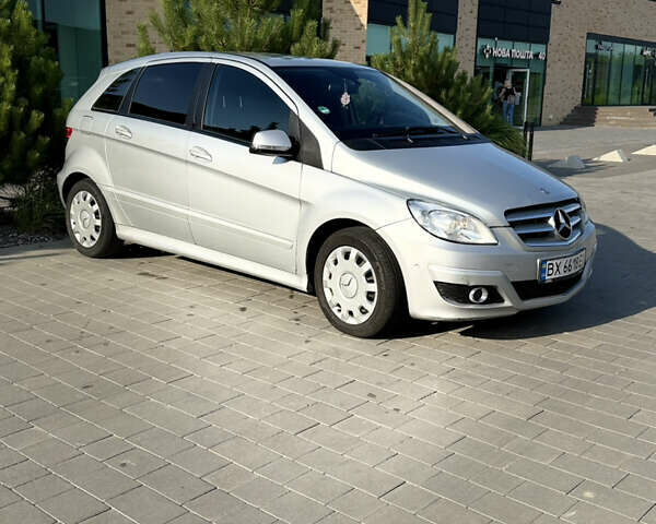 Сірий Мерседес Б-клас, об'ємом двигуна 2 л та пробігом 401 тис. км за 7400 $, фото 1 на Automoto.ua