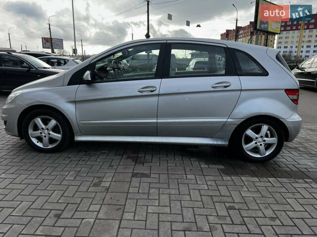 Серый Мерседес Б-класс, объемом двигателя 1.7 л и пробегом 139 тыс. км за 6990 $, фото 2 на Automoto.ua