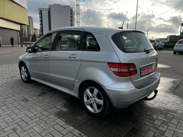 Серый Мерседес Б-класс, объемом двигателя 1.7 л и пробегом 139 тыс. км за 6990 $, фото 3 на Automoto.ua