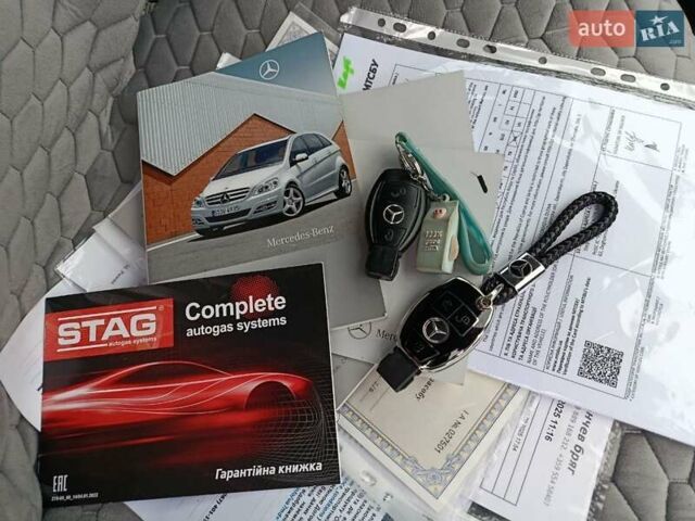 Сірий Мерседес Б-клас, об'ємом двигуна 1.7 л та пробігом 79 тис. км за 8600 $, фото 30 на Automoto.ua