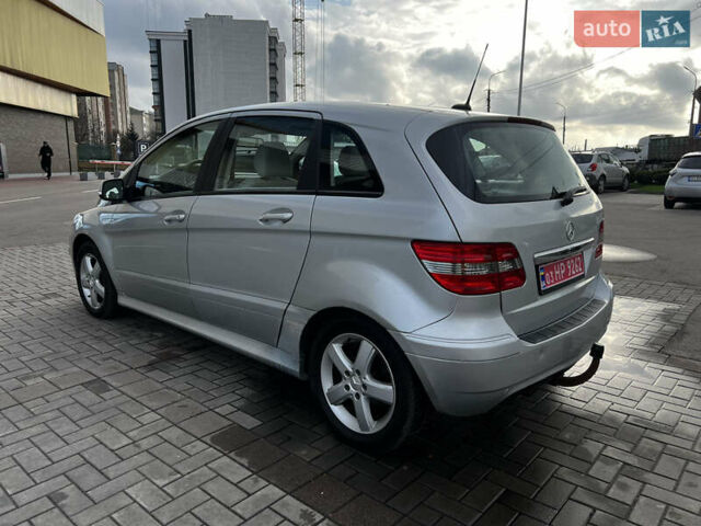 Серый Мерседес Б-класс, объемом двигателя 1.7 л и пробегом 139 тыс. км за 6990 $, фото 5 на Automoto.ua