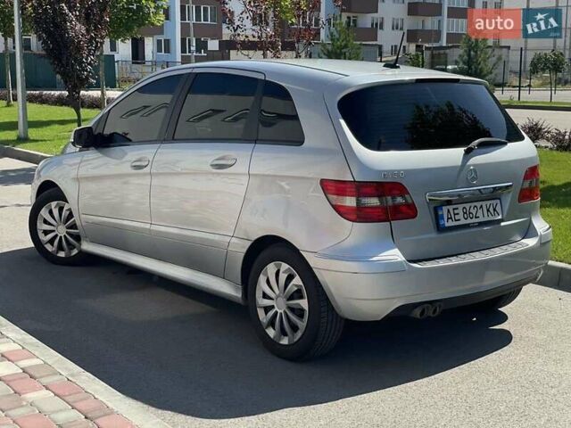 Сірий Мерседес Б-клас, об'ємом двигуна 1.7 л та пробігом 164 тис. км за 6900 $, фото 5 на Automoto.ua