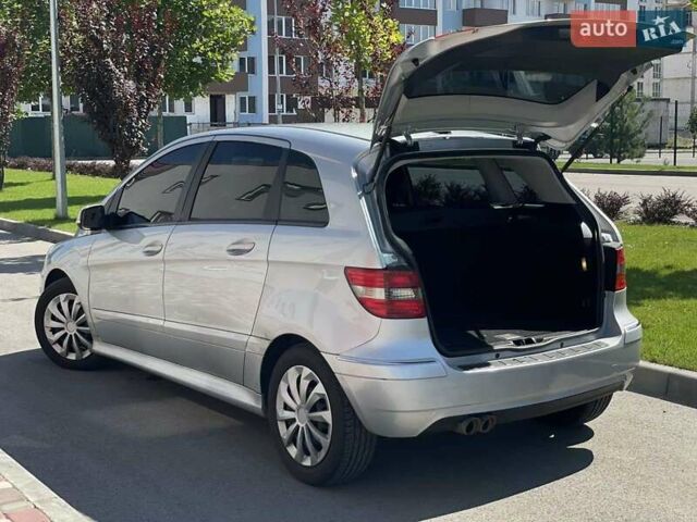 Сірий Мерседес Б-клас, об'ємом двигуна 1.7 л та пробігом 164 тис. км за 6900 $, фото 10 на Automoto.ua