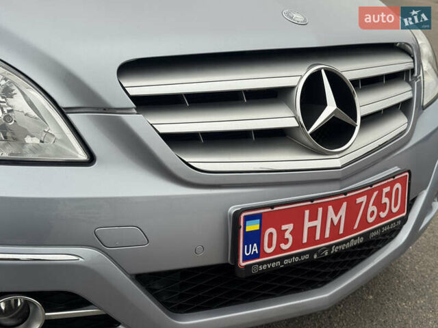 Серый Мерседес Б-класс, объемом двигателя 1.7 л и пробегом 119 тыс. км за 8900 $, фото 20 на Automoto.ua