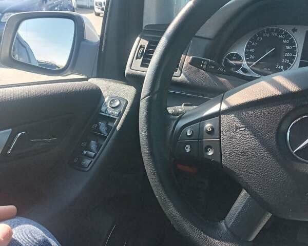 Серый Мерседес Б-класс, объемом двигателя 1.7 л и пробегом 84 тыс. км за 7900 $, фото 16 на Automoto.ua