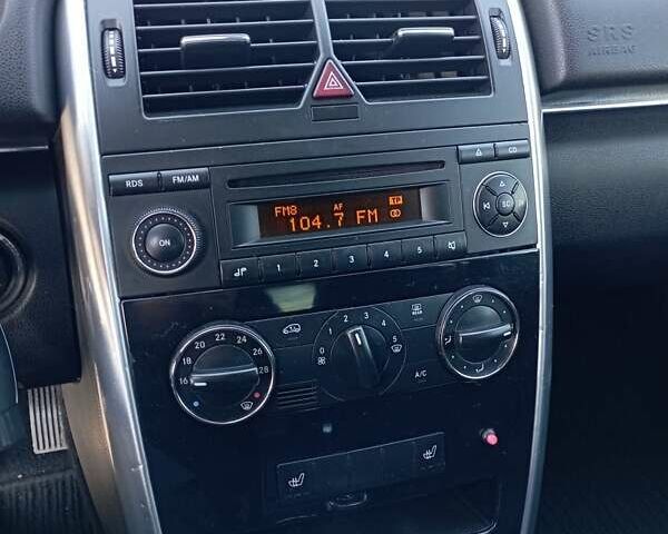 Серый Мерседес Б-класс, объемом двигателя 1.99 л и пробегом 222 тыс. км за 6700 $, фото 25 на Automoto.ua