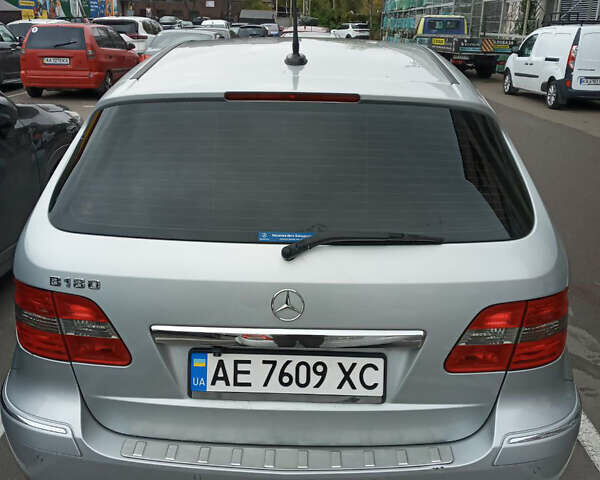 Мерседес Б-класс 2010 в Киеве на Automoto.ua Серый Мерседес Б-класс, объемом двигателя 1.7 л и пробегом 170 тыс. км за 7500 $, фото 1 на Automoto.ua