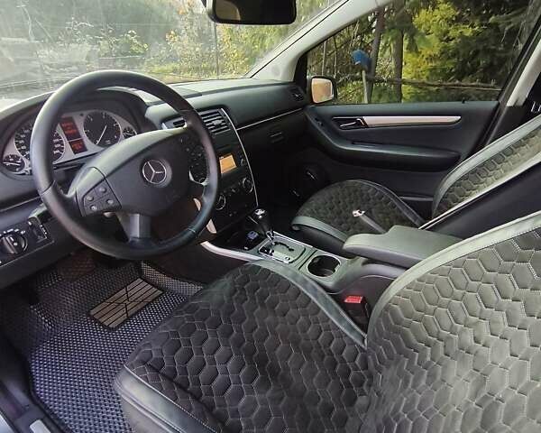 Сірий Мерседес Б-клас, об'ємом двигуна 2.03 л та пробігом 193 тис. км за 9200 $, фото 13 на Automoto.ua