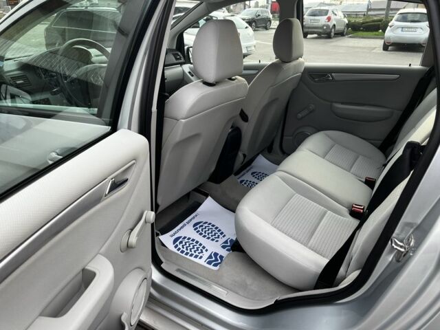 Серый Мерседес Б-класс, объемом двигателя 1.7 л и пробегом 139 тыс. км за 6990 $, фото 7 на Automoto.ua