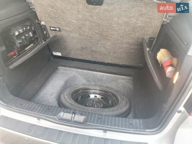 Серый Мерседес Б-класс, объемом двигателя 1.7 л и пробегом 84 тыс. км за 7900 $, фото 6 на Automoto.ua