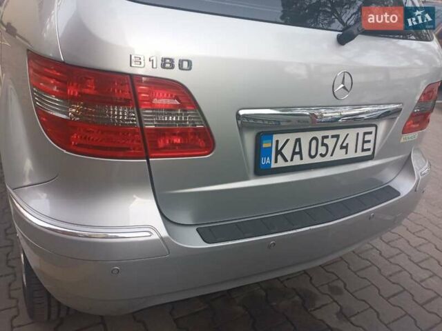 Серый Мерседес Б-класс, объемом двигателя 1.7 л и пробегом 84 тыс. км за 7900 $, фото 2 на Automoto.ua